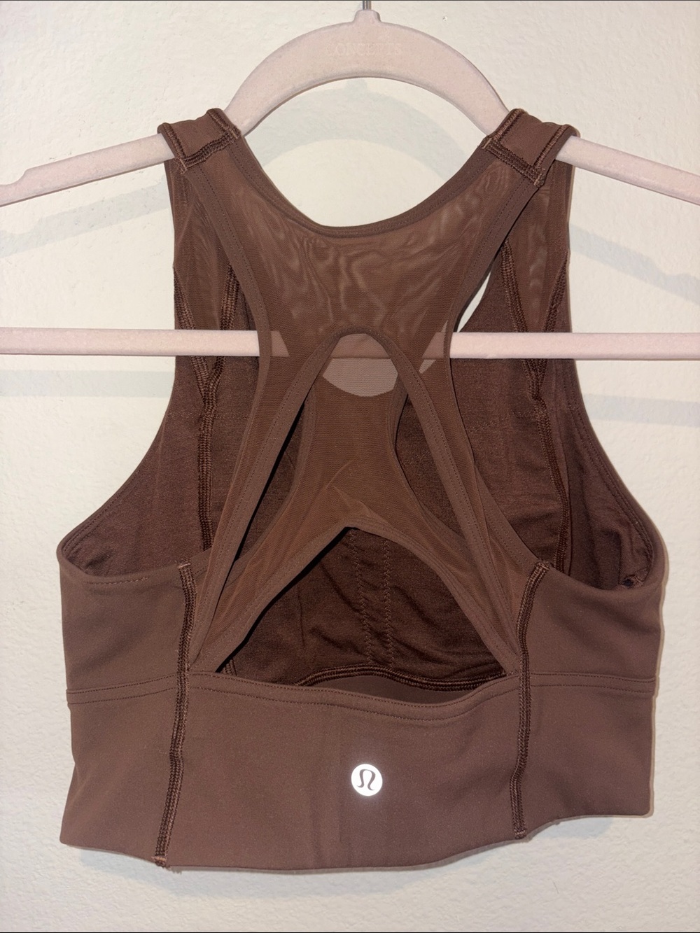 Lululemon Bra Everlux Mesh-Back Train (SZ8) - Picture 4 of 5